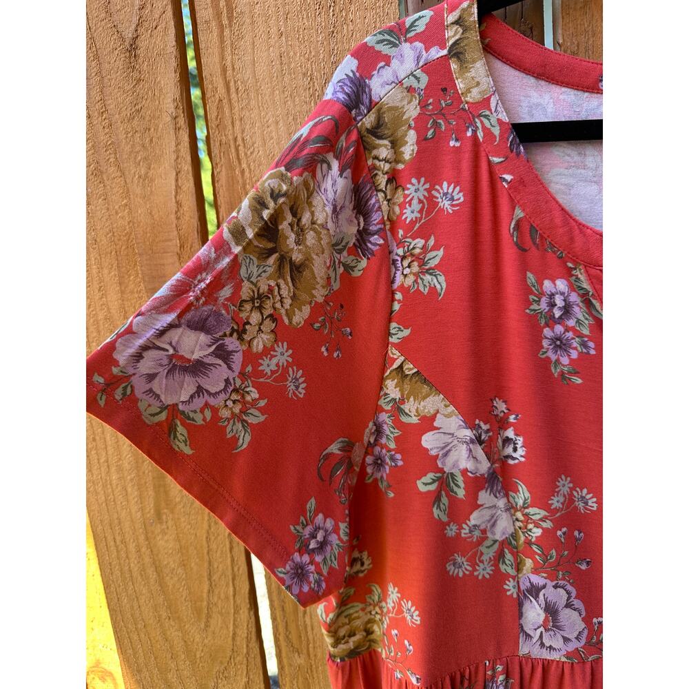 Torrid Super Soft Floral Blouse Torrid 3 - Picture 4 of 10